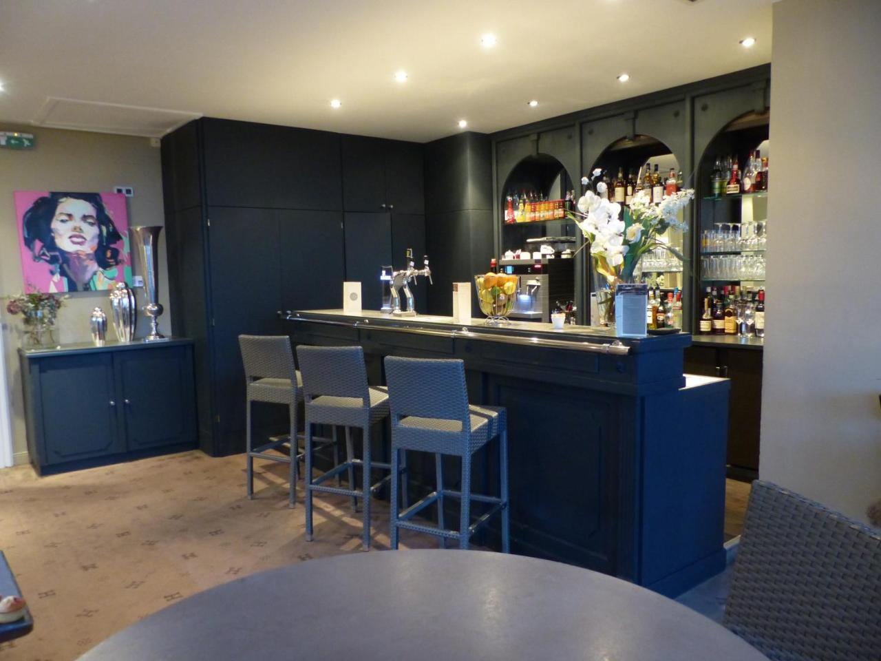 Le H - Hotel & Restaurant Барр Экстерьер фото