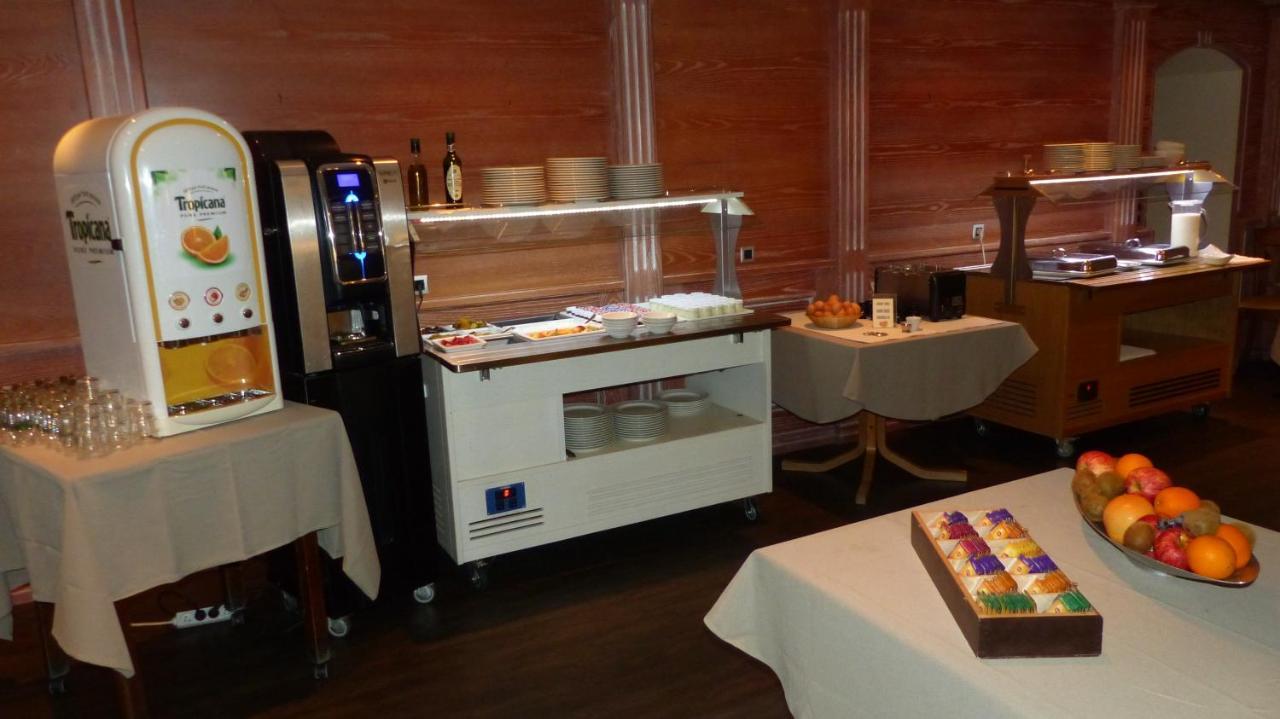 Le H - Hotel & Restaurant Барр Экстерьер фото